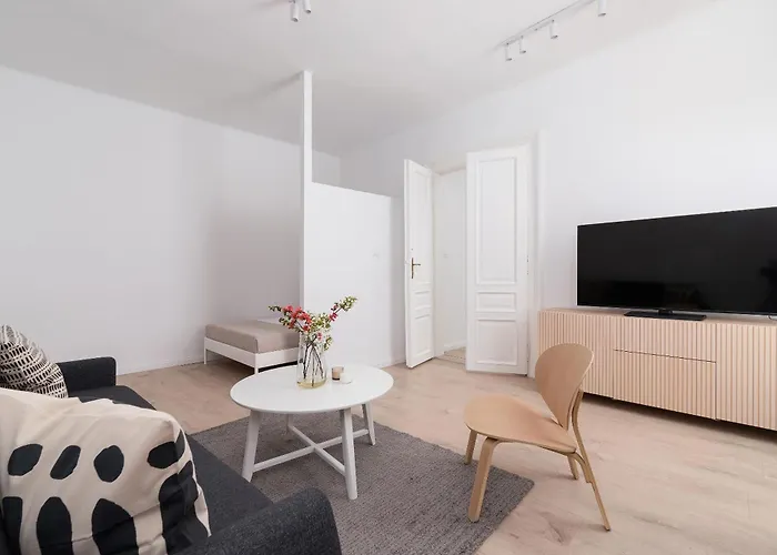 1 - Bedroom Apartment - Powisle 2